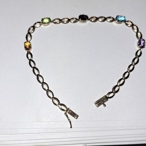 Beautiful 10k yellow gold bracelet.